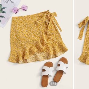 $SHEIN knot side ruffle hem ditsy floral wrap skirt